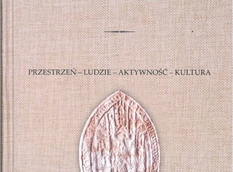 Nowa publikacja ks. prof. Kazimierza Łataka – „Klasztor kłobucki. Przestrzeń – ludzie – aktywność – kultura”